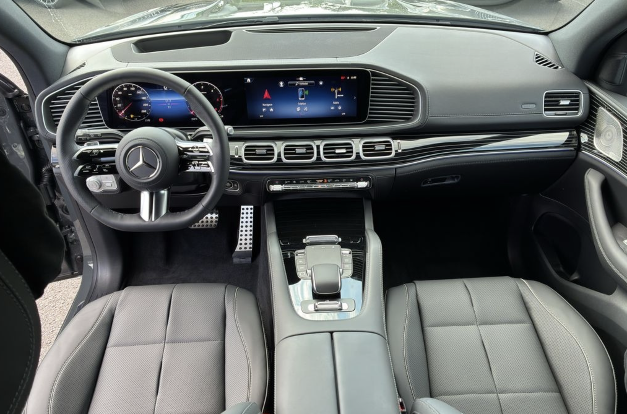 MERCEDES GLS 450d AMG | FACELIFT | SKLADEM | ČESKÉ PŘEDVÁDĚCÍ AUTO | ŠEDÁ SILICON S ČERNOU KŮŽÍ | MAXIMÁLNÍ VÝBAVA | VIP SLEVA | NÁKUP ONLINE | AUTOiBUY.com
